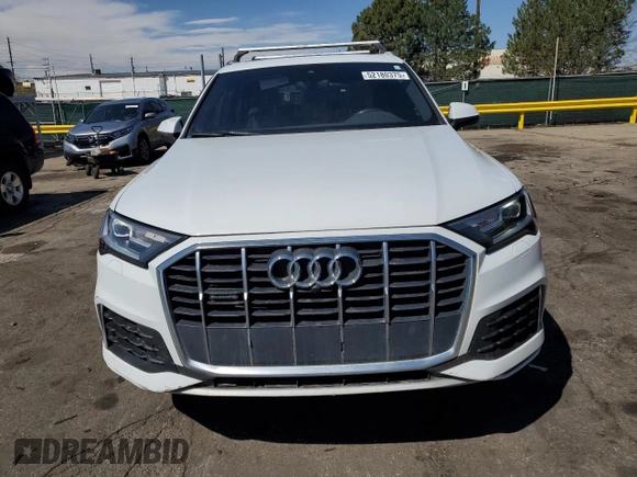 2020 Audi Q7 Premium z VIN WA1AXAF70LD010822, wystawiony jako Copart lot #52180375 z przebiegiem 55 775 mil mil oraz Szkoda całkowita • Salvage title. Historia ofert i sprzedaży dostępna na DreamBid. Obrazek 5.