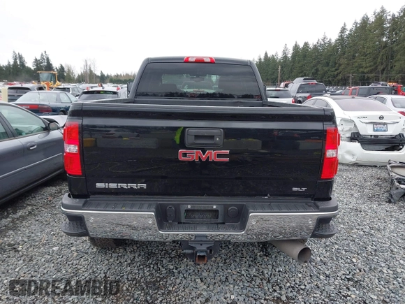2018 GMC Sierra 2500HD SLT with VIN 1GT12TEY4JF203731, listed as a IAAI auction lot 41858306 with 86,931 mi miles. Bid and sale history available at carsss.com. Image 17.