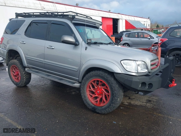 2002 Toyota Sequoia Limited with VIN 5TDZT38AX2S133555, listed as a IAAI auction lot 41211313 with 209,344 mi miles. Bid and sale history available at carsss.com. Image 1.