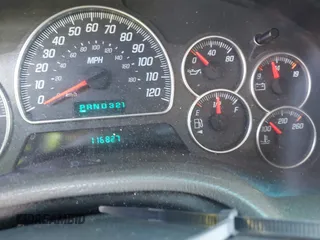 2004 GMC Envoy SLE with VIN 1GKDT13S042113411, listed as a IAAI auction lot 42117824 with 116,827 mi miles. Bid and sale history available at carsss.com. Image 7.