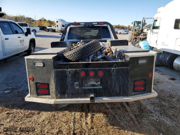 2022 Ram 3500 Chassis Cab Tradesman with VIN 3C7WRTCL0NG397884, listed as a Copart auction lot 77763604 with 40,889 mi miles and Non Repairable. Bid and sale history available at carsss.com. Image 6.
