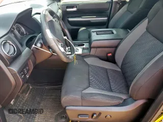 2016 Toyota Tundra SR5 z VIN 5TFEW5F16GX193399, wystawiony jako Copart lot #59543595 z przebiegiem 110 628 mil mil oraz Szkoda całkowita • Salvage title. Historia ofert i sprzedaży dostępna na DreamBid. Obrazek 7.