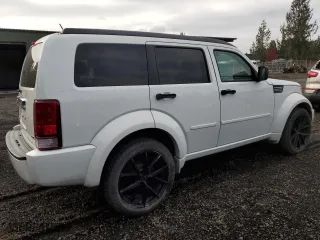 2007 Dodge Nitro R/T with VIN 1D8GT58677W730945, listed as a Copart auction lot 79094734 with 186,602 mi miles and Salvage Title. Bid and sale history available at carsss.com. Image 3.