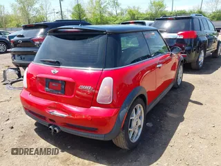 2003 MINI Hardtop S z VIN WMWRE33443TD60271, wystawiony jako IAAI lot #42129529 z przebiegiem 94 082 mil mil oraz . Historia ofert i sprzedaży dostępna na DreamBid. Obrazek 4.