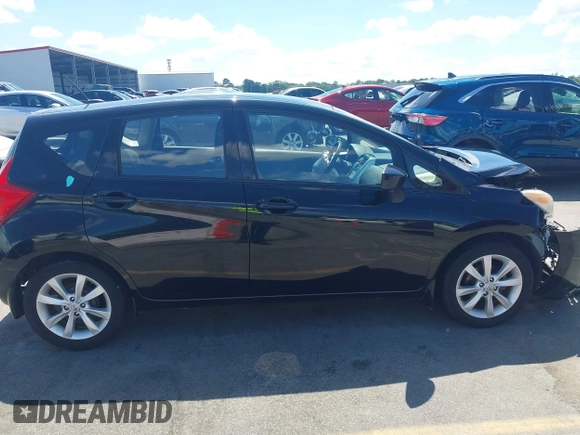 2015 Nissan Note SV z VIN 3N1CE2CP8FL386913, wystawiony jako IAAI lot #42531472 z przebiegiem 112 866 mil mil oraz . Historia ofert i sprzedaży dostępna na DreamBid. Obrazek 13.