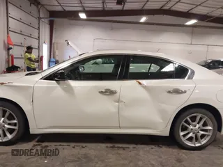 2014 Nissan Maxima S with VIN 1N4AA5AP1EC439827, listed as a IAAI auction lot 41847464 with 135,205 mi miles and . Bid and sale history available at DreamBid. Image 14.