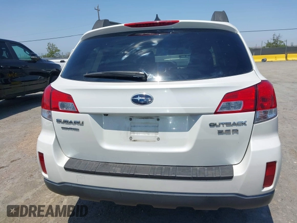 2014 Subaru Outback Limited with VIN 4S4BRDPC3E2279215, listed as a IAAI auction lot 42422247 with 118,678 mi miles and . Bid and sale history available at DreamBid. Image 17.