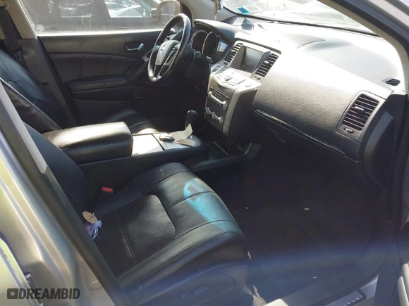2013 Nissan Murano SL with VIN JN8AZ1MW1DW307537, listed as a IAAI auction lot 41635886 with 151,028 mi miles. Bid and sale history available at carsss.com. Image 5.