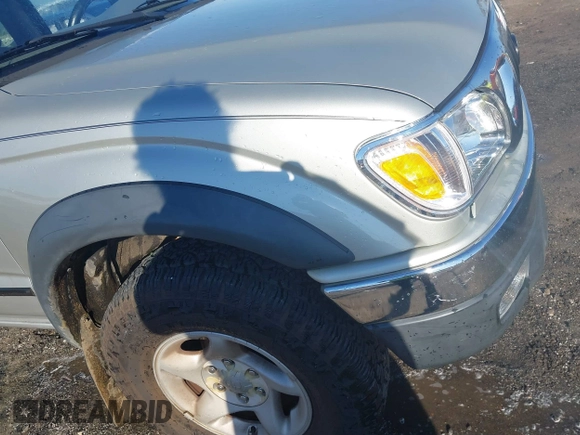 2002 Toyota Tacoma PreRunner with VIN 5TEGN92NX2Z068760, listed as a IAAI auction lot 41680098 with 272,455 mi miles and . Bid and sale history available at DreamBid. Image 18.