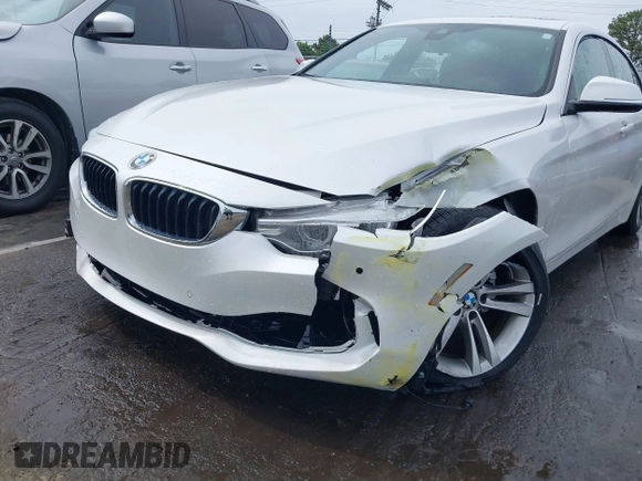 2017 BMW 4 Series 430i z VIN WBA4F7C54HG786773, wystawiony jako IAAI lot #42213318 z przebiegiem 77 438 mil mil oraz . Historia ofert i sprzedaży dostępna na DreamBid. Obrazek 6.