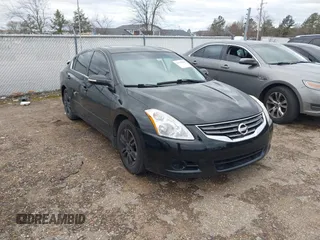 2011 Nissan Altima 2.5 SL with VIN 1N4AL2AP1BN488843, listed as a IAAI auction lot 41715959 with 263,004 mi miles. Bid and sale history available at carsss.com. Image 1.