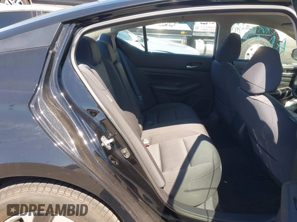 2019 Nissan Altima S with VIN 1N4BL4BV5KC233265, listed as a IAAI auction lot 41721250 with 81,040 mi miles and . Bid and sale history available at carsss.com. Image 8.