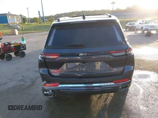 2023 Jeep Grand Cherokee Overland with VIN 1C4RJHDGXP8864365, listed as a IAAI auction lot 40502141 with 3,911 mi miles and . Bid and sale history available at DreamBid. Image 16.