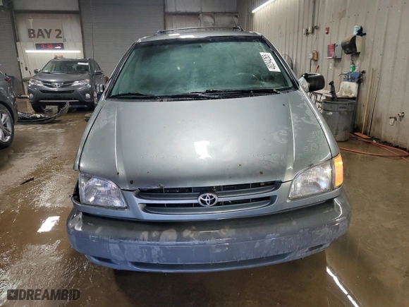 2000 Toyota Sienna LE with VIN 4T3ZF13C1YU241686, listed as a Copart auction lot 48294265 with 244,453 mi miles and Salvage Title. Bid and sale history available at carsss.com. Image 5.