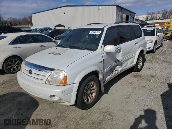 2005 Suzuki XL7 LX z VIN JS3TY92V454103877, wystawiony jako Copart lot #42440705 z przebiegiem 216 557 mil mil oraz Szkoda całkowita • Salvage title. Historia ofert i sprzedaży dostępna na DreamBid. Obrazek 1.