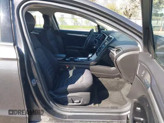 2016 Ford Fusion SE with VIN 3FA6P0H76GR312783, listed as a IAAI auction lot 42049628 with 217,005 mi miles. Bid and sale history available at carsss.com. Image 5.