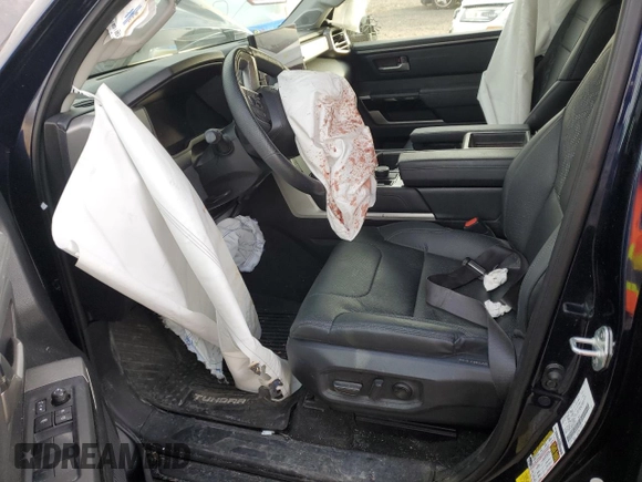 2024 Toyota Tundra Limited Hybrid z VIN 5TFJC5DB4RX049128, wystawiony jako Copart lot #46630445 z przebiegiem Nie podano mil oraz Szkoda całkowita • Salvage title. Historia ofert i sprzedaży dostępna na DreamBid. Obrazek 7.