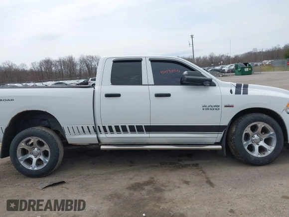 2016 Ram 1500 Express z VIN 1C6RR7FT2GS147174, wystawiony jako IAAI lot #42019690 z przebiegiem 53 330 mil mil oraz . Historia ofert i sprzedaży dostępna na DreamBid. Obrazek 13.
