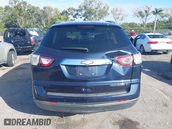 2016 Chevrolet Traverse LT with VIN 1GNKRGKD4GJ307061, listed as a IAAI auction lot 40880472 with 200,802 mi miles. Bid and sale history available at carsss.com. Image 16.