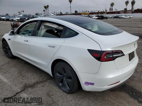 2019 Tesla Model 3 Mid Range z VIN 5YJ3E1EAXKF429382, wystawiony jako Copart lot #56172625 z przebiegiem Nie podano mil oraz Szkoda całkowita • Salvage title. Historia ofert i sprzedaży dostępna na DreamBid. Obrazek 2.