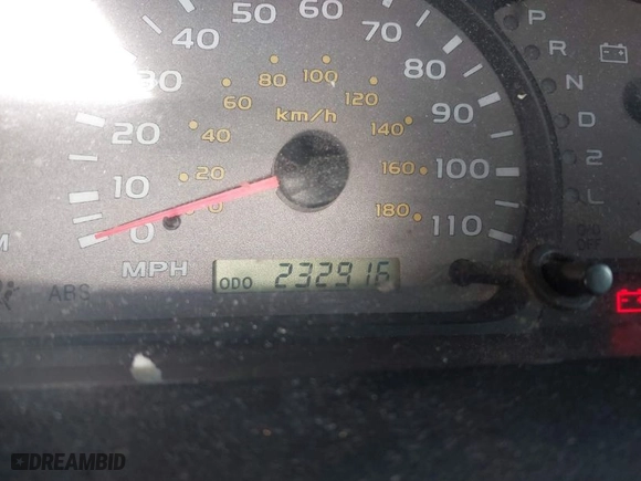 2003 Toyota Sequoia Limited with VIN 5TDBT48A03S151815, listed as a IAAI auction lot 41997536 with 232,916 mi miles. Bid and sale history available at carsss.com. Image 7.