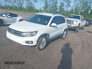 2014 Volkswagen Tiguan SE с VIN WVGAV3AX0EW598528, выставлен на аукционе IAAI как лот 42453851 с пробегом 141 869 миль миль и . История ставок и продаж доступна на DreamBid. Изображение 17.