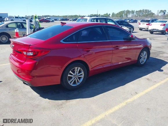 2017 Hyundai Sonata SE with VIN 5NPE24AF2HH570946, listed as a IAAI auction lot 41676560 with 180,465 mi miles. Bid and sale history available at carsss.com. Image 4.