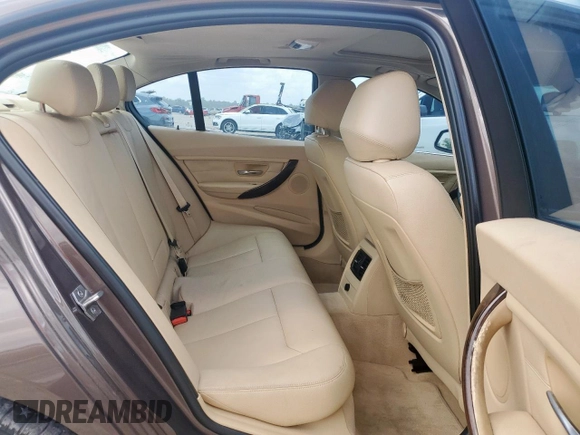 2013 BMW 3 Series 328i с VIN WBA3A5C58DF353844, выставлен на аукционе Copart как лот 61845725 с пробегом 140 830 миль миль и Чистый • Clean title. История ставок и продаж доступна на DreamBid. Изображение 10.