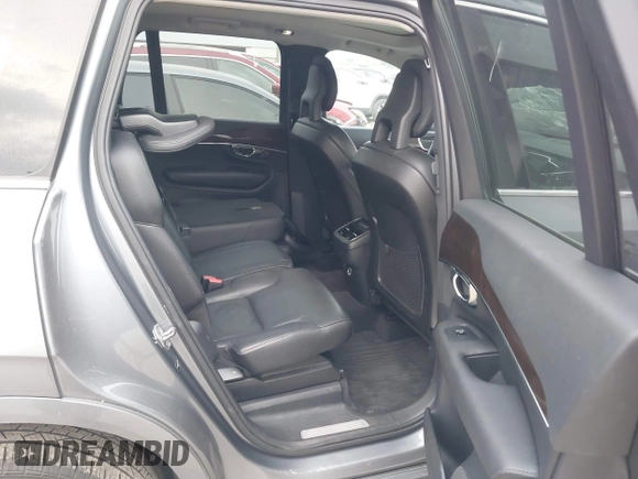 2016 Volvo XC90 T6 Momentum z VIN YV4A22PK5G1055854, wystawiony jako IAAI lot #41915279 z przebiegiem 88 237 mil mil oraz . Historia ofert i sprzedaży dostępna na DreamBid. Obrazek 8.