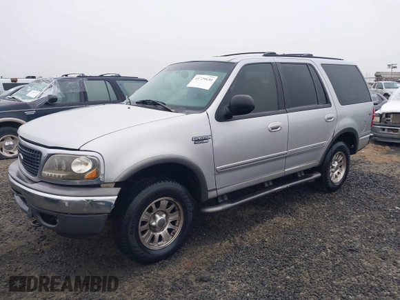 2000 Ford Expedition XLT with VIN 1FMPU16L7YLA54864, listed as a IAAI auction lot 41729630 with 187,444 mi miles and . Bid and sale history available at DreamBid. Image 17.