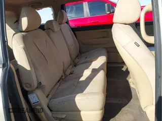 2016 Kia Sedona LX with VIN KNDMB5C13G6093438, listed as a IAAI auction lot 41662704 with 132,343 mi miles. Bid and sale history available at carsss.com. Image 8.