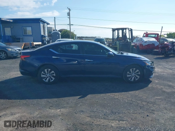 2019 Nissan Altima S with VIN 1N4BL4BV9KC236296, listed as a IAAI auction lot 41304076 with 71,152 mi miles and . Bid and sale history available at DreamBid. Image 13.