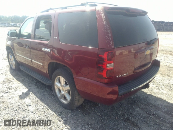 2010 Chevrolet Tahoe LTZ z VIN 1GNUCCE03AR183627, wystawiony jako IAAI lot #40912231 z przebiegiem 234 841 mil mil oraz . Historia ofert i sprzedaży dostępna na DreamBid. Obrazek 3.
