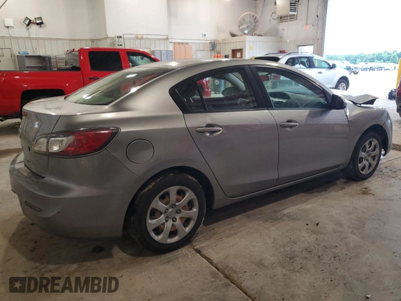 2013 Mazda 3 i SV z VIN JM1BL1TF6D1723762, wystawiony jako Copart lot #59711775 z przebiegiem Nie podano mil oraz Szkoda całkowita • Salvage title. Historia ofert i sprzedaży dostępna na DreamBid. Obrazek 3.