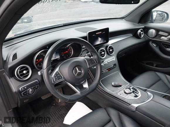 2018 Mercedes-Benz GLC 300 z VIN WDC0G4JB5JV045226, wystawiony jako IAAI lot #42420616 z przebiegiem 75 577 mil mil oraz . Historia ofert i sprzedaży dostępna na DreamBid. Obrazek 20.