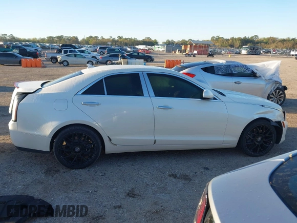 2014 Cadillac ATS Standard RWD z VIN 1G6AA5RA7E0128501, wystawiony jako IAAI lot #41780110 z przebiegiem 78 367 mil mil oraz . Historia ofert i sprzedaży dostępna na DreamBid. Obrazek 13.
