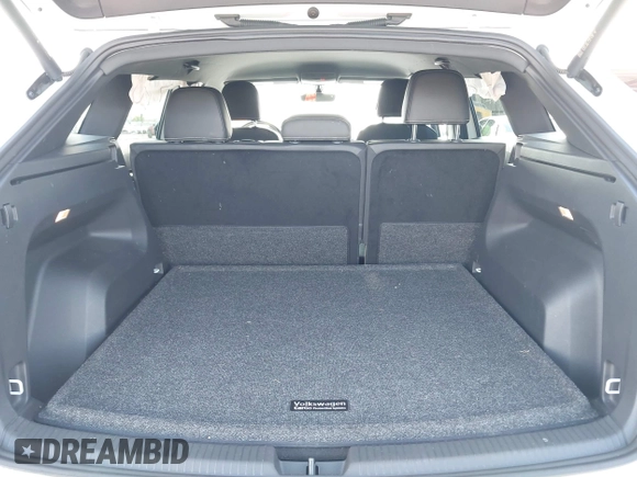 2023 Volkswagen Atlas SE with VIN 1V2WC2CA3PC228213, listed as a IAAI auction lot 42330049 with 21,884 mi miles and . Bid and sale history available at DreamBid. Image 19.