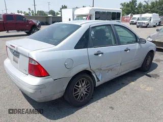 2007 Ford Focus S with VIN 1FAFP34N37W322481, listed as a IAAI auction lot 42490088 with 280,727 mi miles and . Bid and sale history available at DreamBid. Image 4.