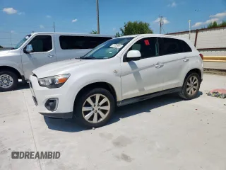 2015 Mitsubishi Outlander ES z VIN 4A4AP3AU0FE055815, wystawiony jako Copart lot #61305995 z przebiegiem 143 250 mil mil oraz Czysty tytuł • Clean title. Historia ofert i sprzedaży dostępna na DreamBid. Obrazek 1.