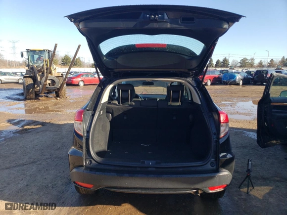 2021 Honda HR-V LX with VIN 3CZRU6H39MM722495, listed as a Copart auction lot 48357705 with 55,972 mi miles and Salvage Title. Bid and sale history available at carsss.com. Image 6.