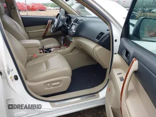 2012 Toyota Highlander Limited с VIN 5TDYK3EHXCS065369, выставлен на аукционе IAAI как лот 42103122 с пробегом 174 310 миль миль и . История ставок и продаж доступна на DreamBid. Изображение 5.