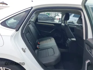 2021 Volkswagen Passat SE z VIN 1VWSA7A32MC014376, wystawiony jako IAAI lot #42314372 z przebiegiem 81 209 mil mil oraz . Historia ofert i sprzedaży dostępna na DreamBid. Obrazek 8.