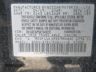 2019 Nissan Sentra SV with VIN 3N1AB7AP5KY349220, listed as a IAAI auction lot 41762205 with 69,424 mi miles. Bid and sale history available at carsss.com. Image 9.