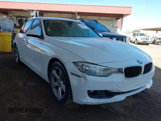 2015 BMW 3 Series 328i z VIN WBA3C1C58FP853308, wystawiony jako IAAI lot #42130473 z przebiegiem 120 578 mil mil oraz . Historia ofert i sprzedaży dostępna na DreamBid. Obrazek 1.