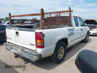 2002 GMC Sierra 1500 SLE z VIN 2GTEC19V121373380, wystawiony jako IAAI lot #42372128 z przebiegiem 319 144 mil mil oraz . Historia ofert i sprzedaży dostępna na DreamBid. Obrazek 4.