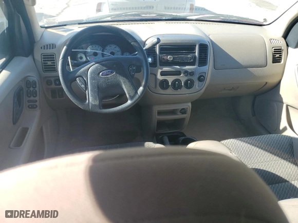 2004 Ford Escape XLT with VIN 1FMYU03134DA20149, listed as a Copart auction lot 42731295 with 159,671 mi miles and Salvage Title. Bid and sale history available at carsss.com. Image 8.