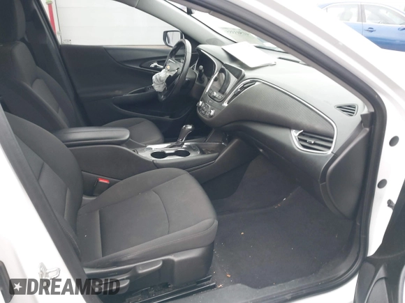 2018 Chevrolet Malibu LT z VIN 1G1ZD5ST4JF284966, wystawiony jako IAAI lot #41503355 z przebiegiem 99 181 mil mil oraz . Historia ofert i sprzedaży dostępna na DreamBid. Obrazek 5.