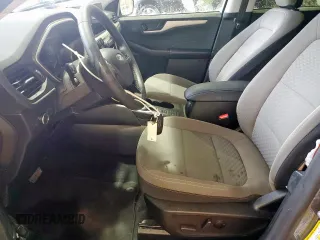2022 Ford Escape SE with VIN 1FMCU0G64NUB37837, listed as a Copart auction lot 60484885 with 27,861 mi miles and Salvage title. Bid and sale history available at DreamBid. Image 7.