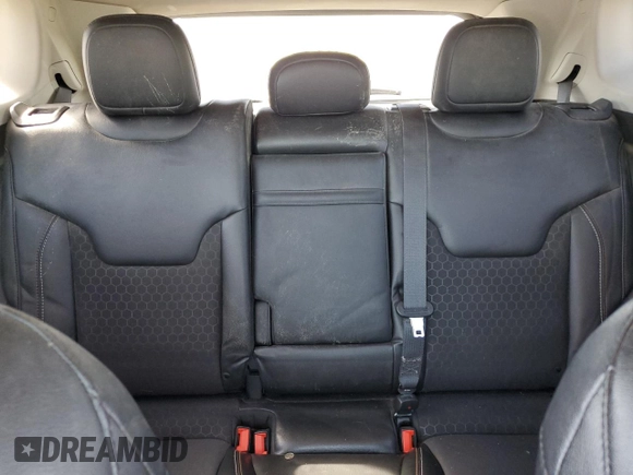 2019 Jeep Compass Latitude z VIN 3C4NJDBB1KT653452, wystawiony jako Copart lot #58297495 z przebiegiem 74 350 mil mil oraz Szkoda całkowita • Salvage title. Historia ofert i sprzedaży dostępna na DreamBid. Obrazek 10.