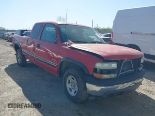 1999 Chevrolet Silverado 1500 LS with VIN 1GCEK19T0XZ143412, listed as a IAAI auction lot 41989365 with 1 mi miles. Bid and sale history available at carsss.com. Image 1.